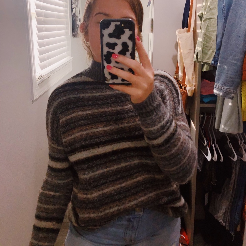 American Eagle Striped Sweater